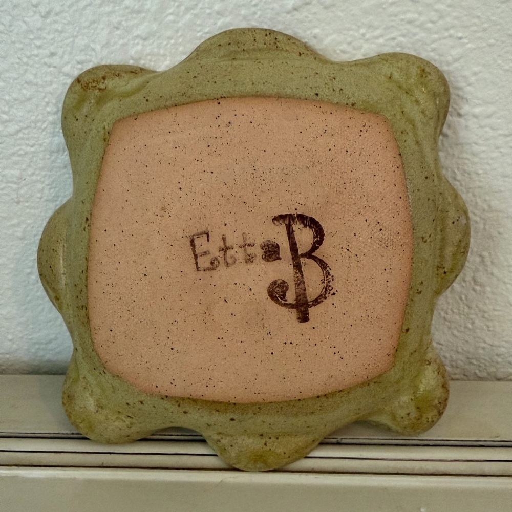 Etta B Pottery Mississippi Trinket Dish Scalloped Wavy Heritage - Picture 7 of 15